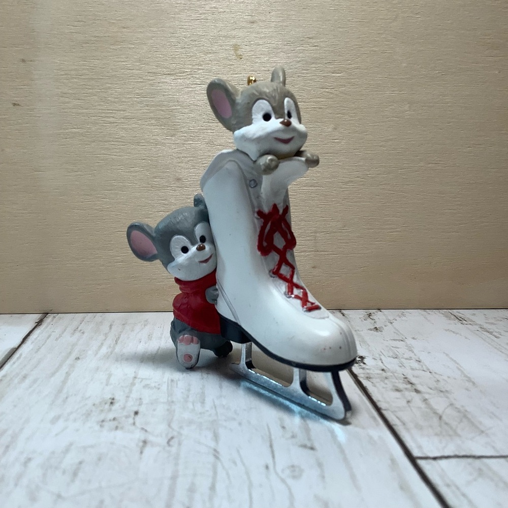 Hallmark Keepsake Friendly Push 1994, Vintage Ice Skating Christmas Ornament